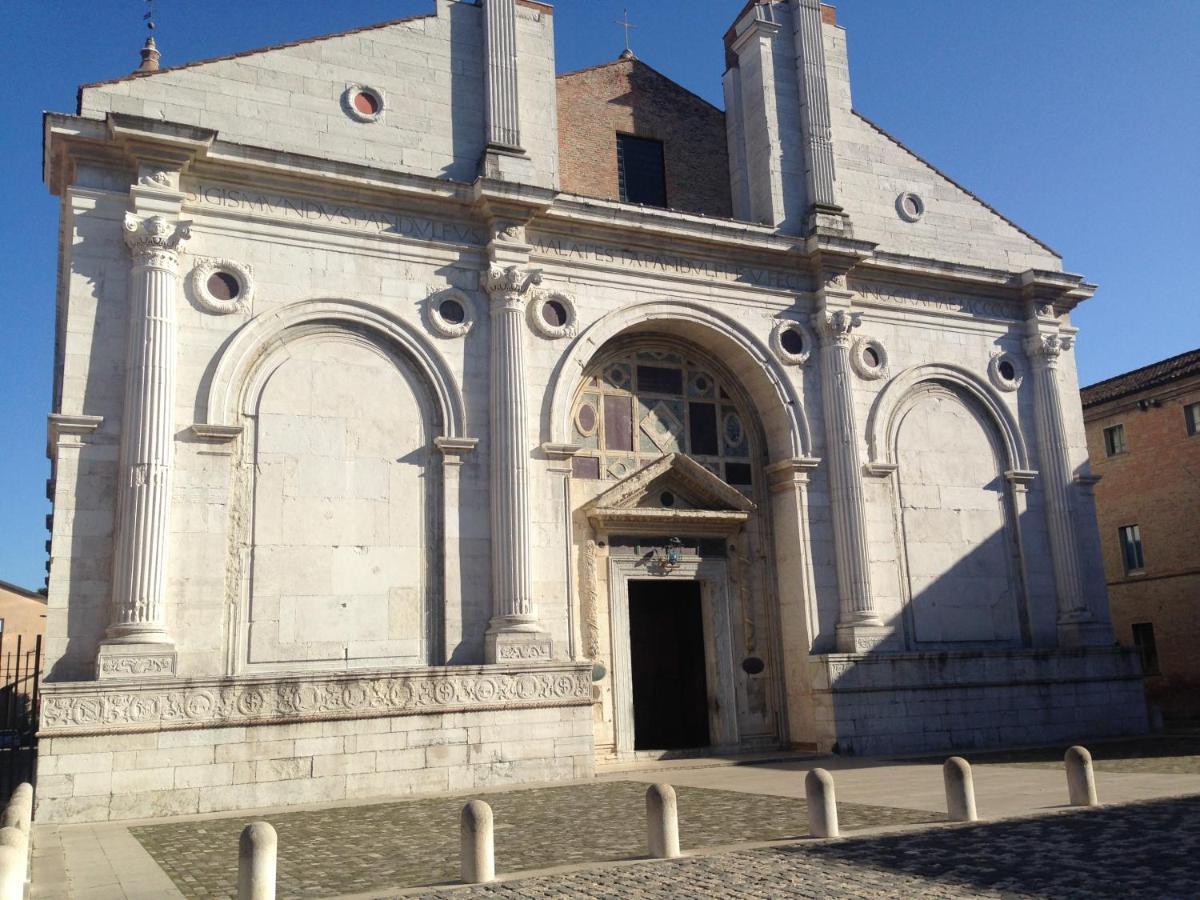 Appartamento Fronte Mare Rímini Exterior foto