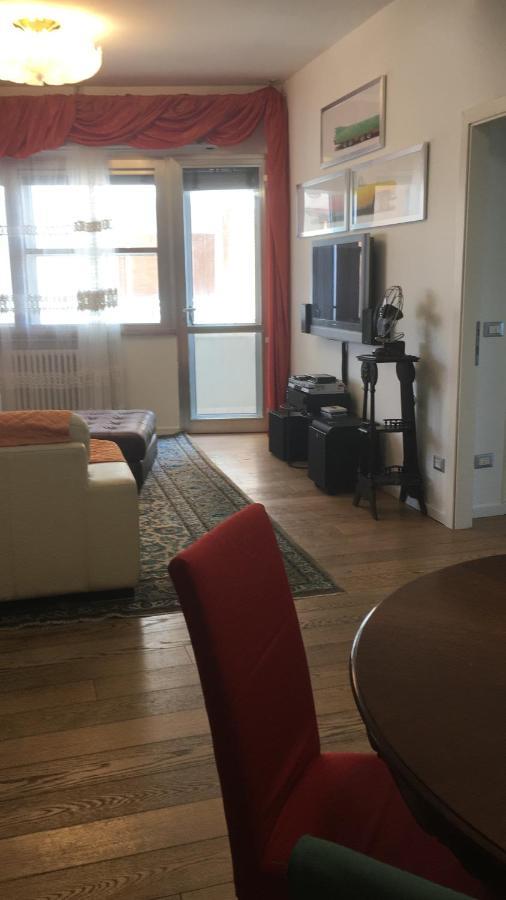 Appartamento Fronte Mare Rímini Exterior foto